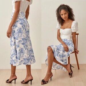 Reformation Bea Skirt Midi Floral Skirt, White/Blue, Size 0